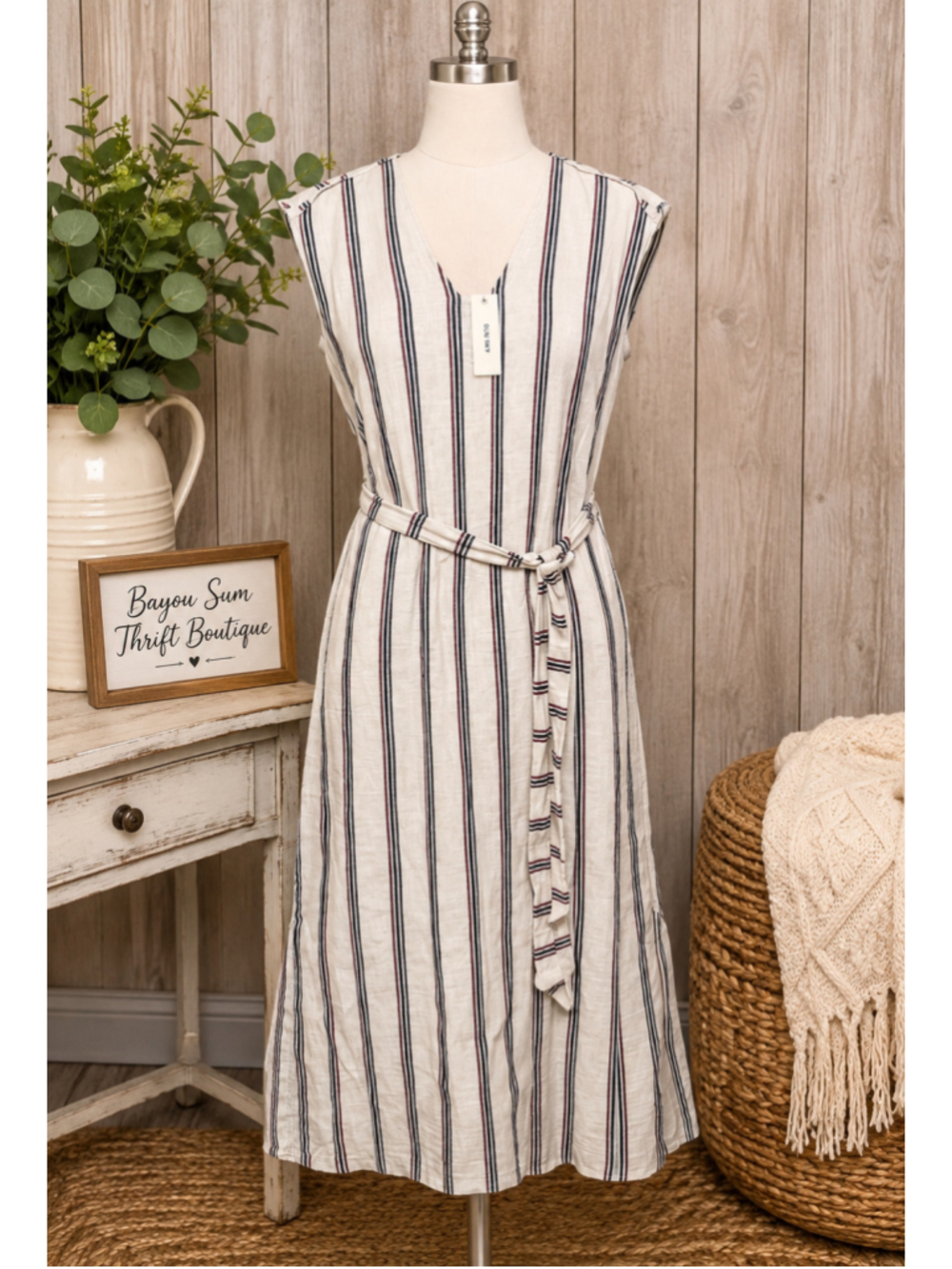 Women's Boho Style Tavik Leo Maxi Midi Dress White belted Casual Striped Size Xs